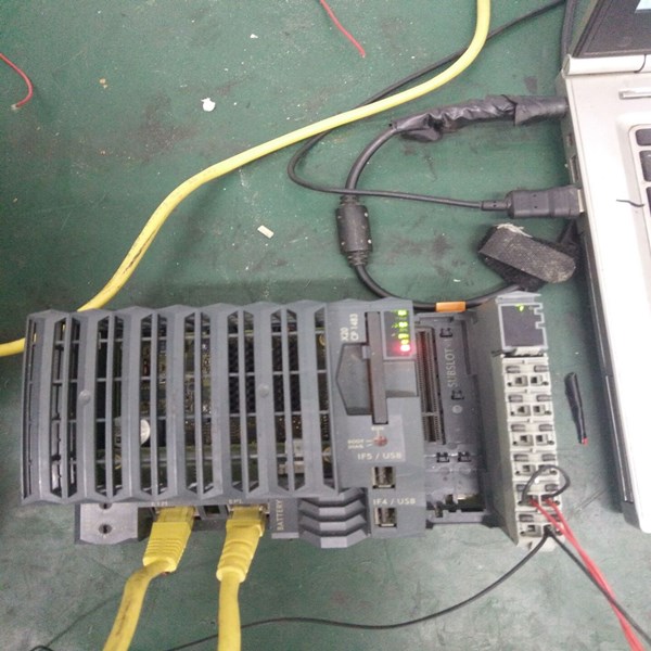 �Ϻ�ؐ���RPowerPanel400�S�޳�Ҋ����ͨӍ���ϾS��