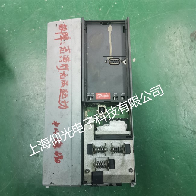 ����˹׃�l���S�޳�Ҋ���Ͽ��Y 