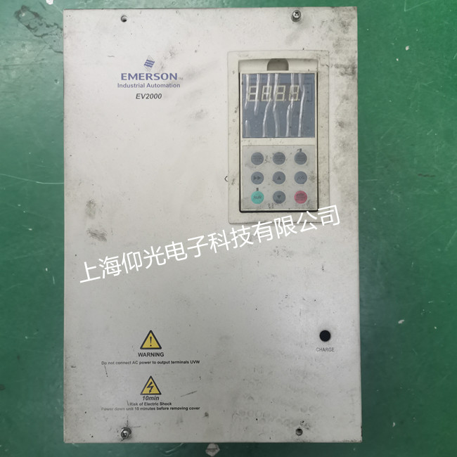 ��Ĭ��m700׃�l����POFF�S�޷�������