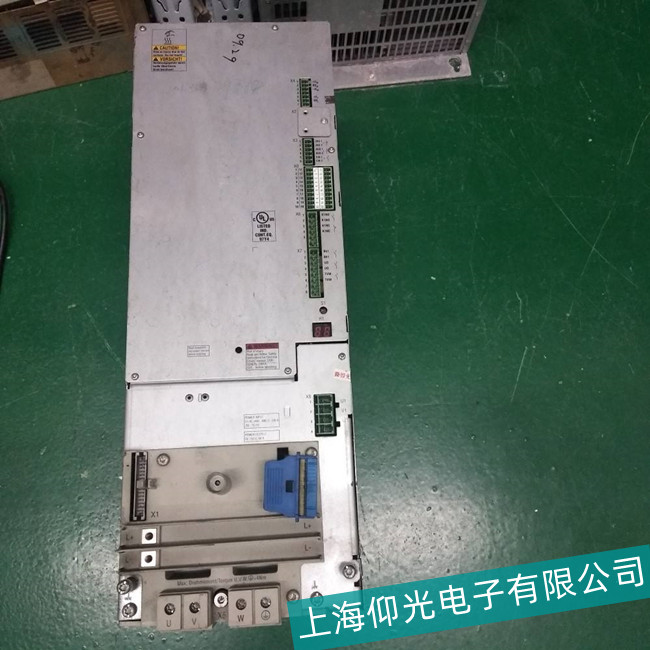 �ɶ���ʿ���ŷ��(q��)��(d��ng)���M���ϻ����ϵęz�y(c��)�S��