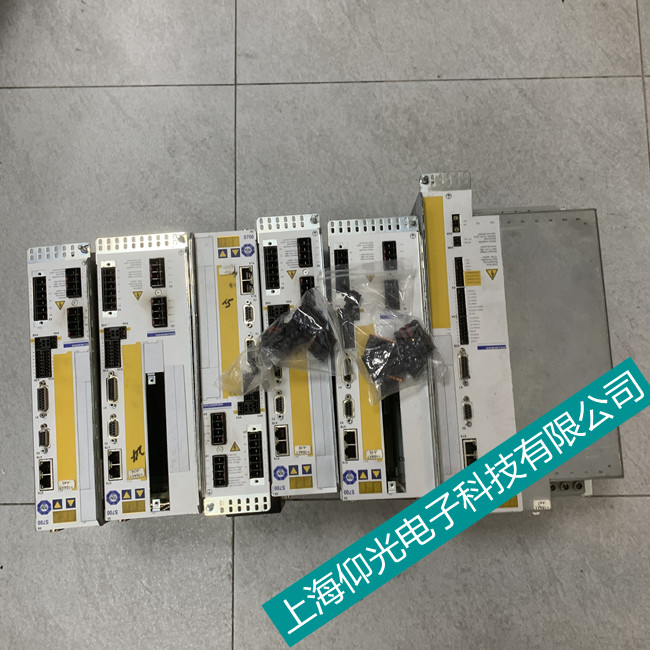 �Ơ�Ħ��S700�����@ʾ��F104���ϾS�� �ɜyԇ