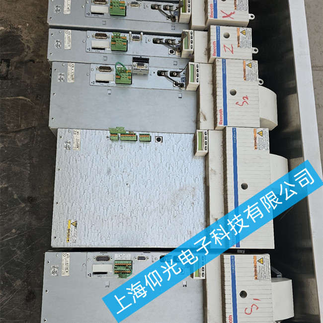 �����ИI(y��)��ʿ���ŷ��(q��)�����S��D(zhu��n)KC01.3-040-7-FW���@ʾF8133�S��