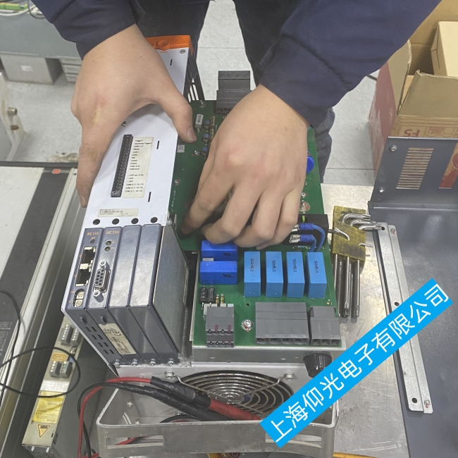 ľ���Cеؐ���R�ŷ�����ACOPOS1010ϵ���@ʾ6021����ԭ������Լ��S��ָ��